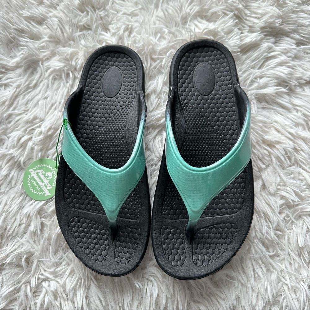 Funky Monkey Womens Flip Flops Arch Support New With Tags Size 8